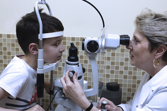 Способы лечения косоглазия у детей