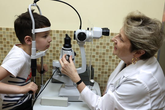 Как найти хорошего детского окулиста платно