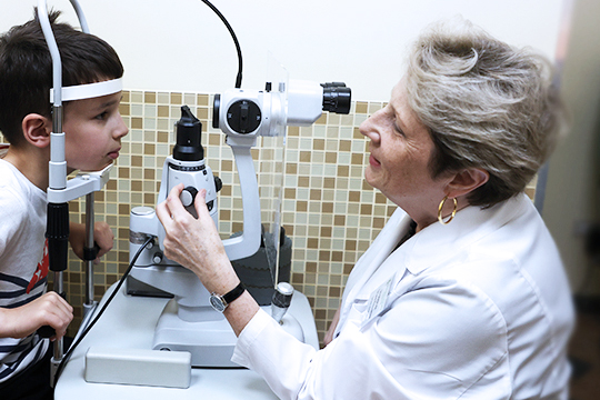 Очки для детей с астигматизмом: полное руководство для родителей