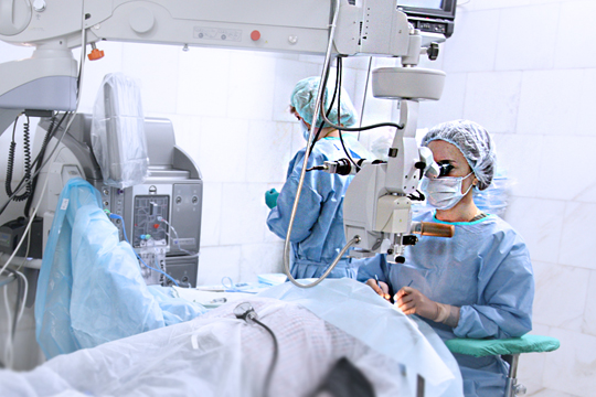 Витреоретинальная хирургия у А.Б.Резниковой со скидкой 7%