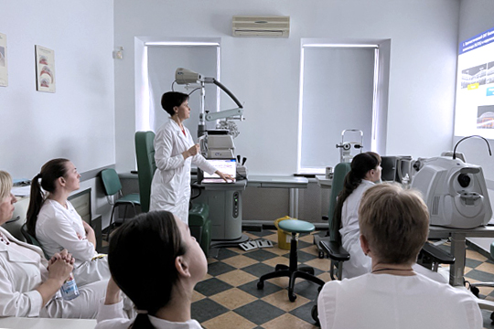 Наши врачи постоянно совершенствуют свой профессиональный уровень