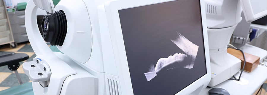 Наиболее распространенной формой этого расстройства является возрастная макулярная дегенерация (ВМД)