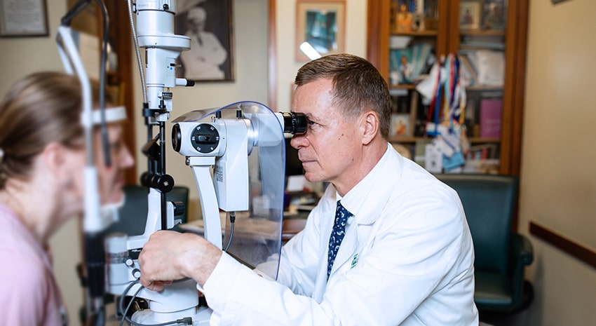 Для диагностики абиотрофии сетчатки используются различные методы