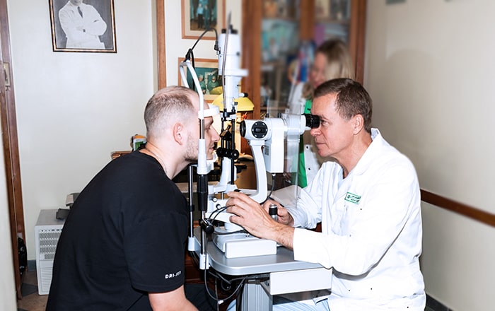 Все чаще люди, которые столкнулись с проблемами зрительного аппарата, обращаются в центр лазерной коррекции Все чаще люди, которые столкнулись с проблемами зрительного аппарата, обращаются в центр лазерной коррекции