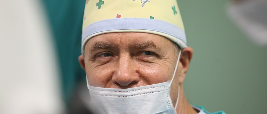 после операции ЛАСИК многие пациенты отмечают улучшение зрения до стопроцентного lazernaya_korrekciya_zreniya_otzyvy.jpg