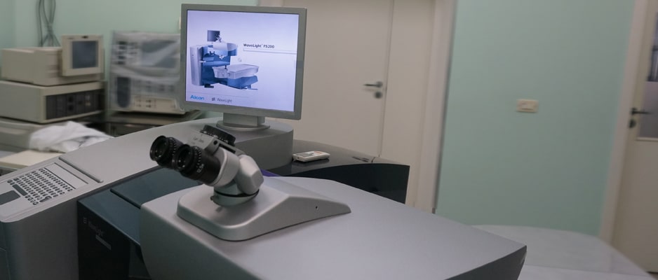 Здесь производится коррекция практически любых аномалий рефракции – дальнозоркости, близорукости и астигматизма. lazernaya_korrekciya_v_moskve.jpg