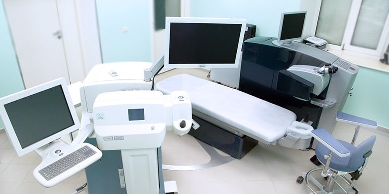 Фемтолазер позволяет проводить операцию без разреза