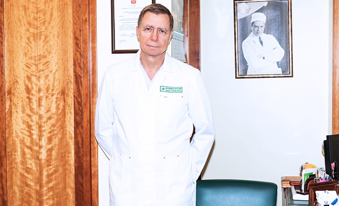 Регулярные профилактические осмотры офтальмолога позволяют выявить рецидив на ранней стадии.