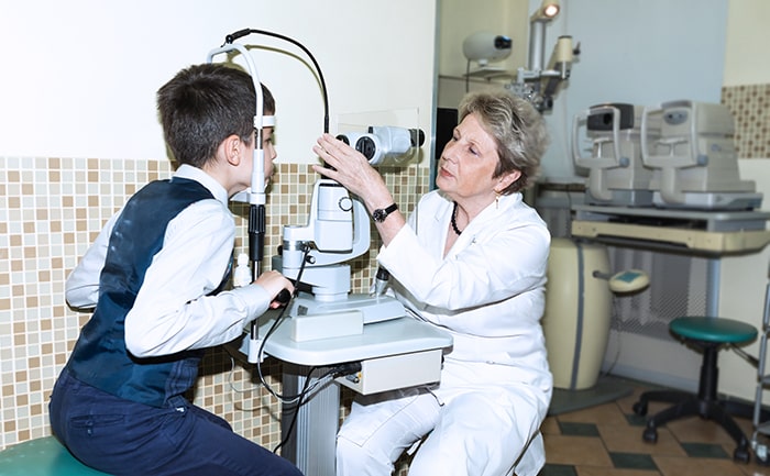 развитие зрения в детском возрасте имеет свои особенности развитие зрения в детском возрасте имеет свои особенности