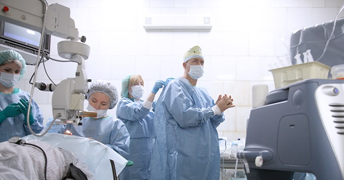 Витреоретинальная хирургия это операции на заднем отрезке глаза. Витреоретинальная хирургия это операции на заднем отрезке глаза.