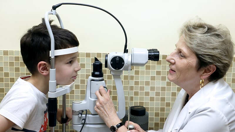 Астигматизм у детей является серьезной, но хорошо поддающейся коррекции проблемой современной офтальмологии