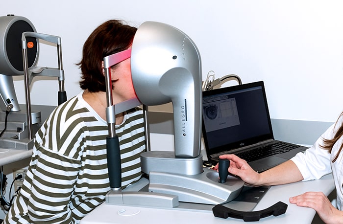 После проведения обследования производится абберационный анализ поверхности глаза. После проведения обследования производится абберационный анализ поверхности глаза.