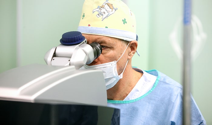 Для тех, кто хочет избавиться от очков и контактных линз, существует лазерная коррекции зрения. Для тех, кто хочет избавиться от очков и контактных линз, существует лазерная коррекции зрения.