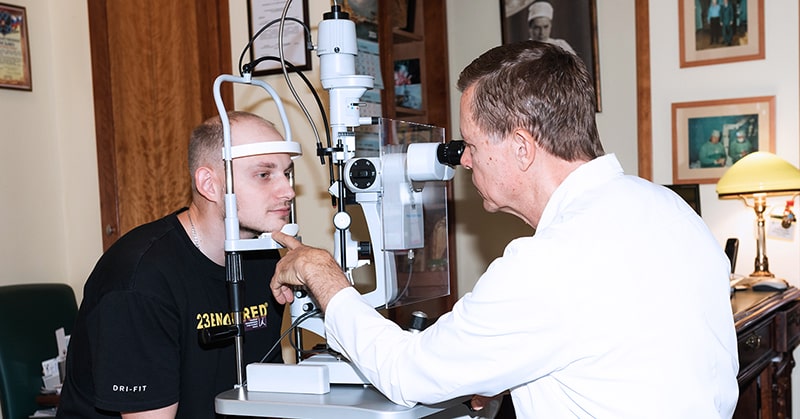 при свежем небольшом частичном гемофтальме чаще всего применяется выжидательная тактика