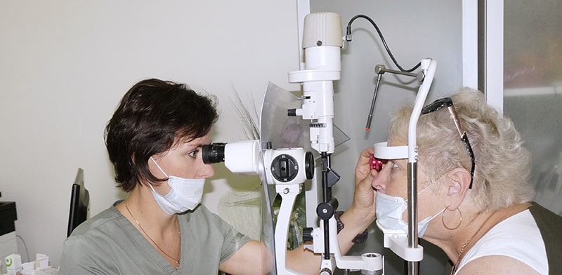 Астигматизм при сахарном диабете может изменяться в зависимости от уровня глюкозы крови.