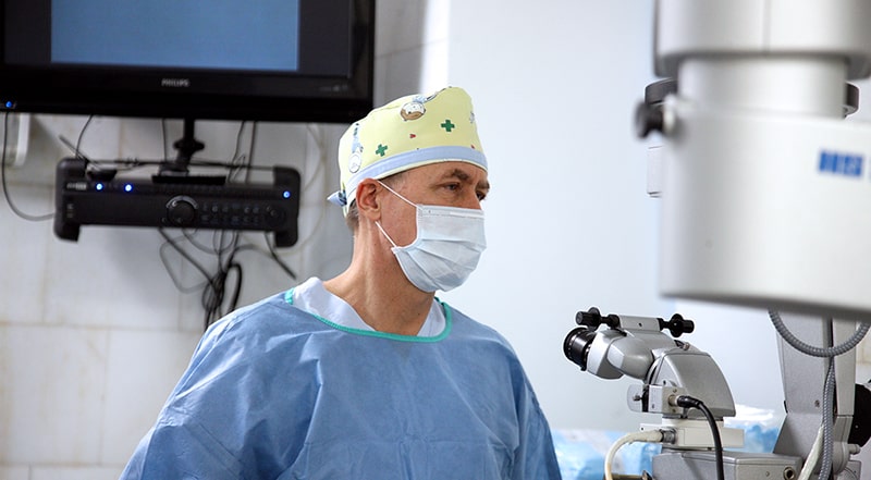 Для решения вопроса о возможности проведения такой операции необходим записаться на прием для прохождения соответствующей диагностики и консультации хирурга. Для решения вопроса о возможности проведения такой операции необходим записаться на прием для прохождения соответствующей диагностики и консультации хирурга.